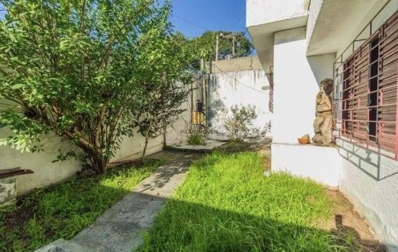 Casa para Venda - 308m², 3 dormitórios, sendo 1 suites, 2 vagas - Coronel Aparício Borges