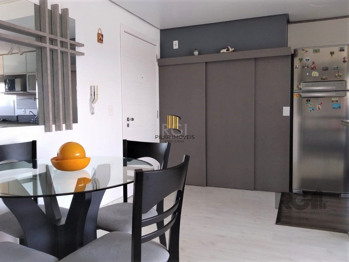 Apartamento para Venda - 67.28m², 2 dormitórios, sendo 1 suites, 1 vaga - Cidade Baixa