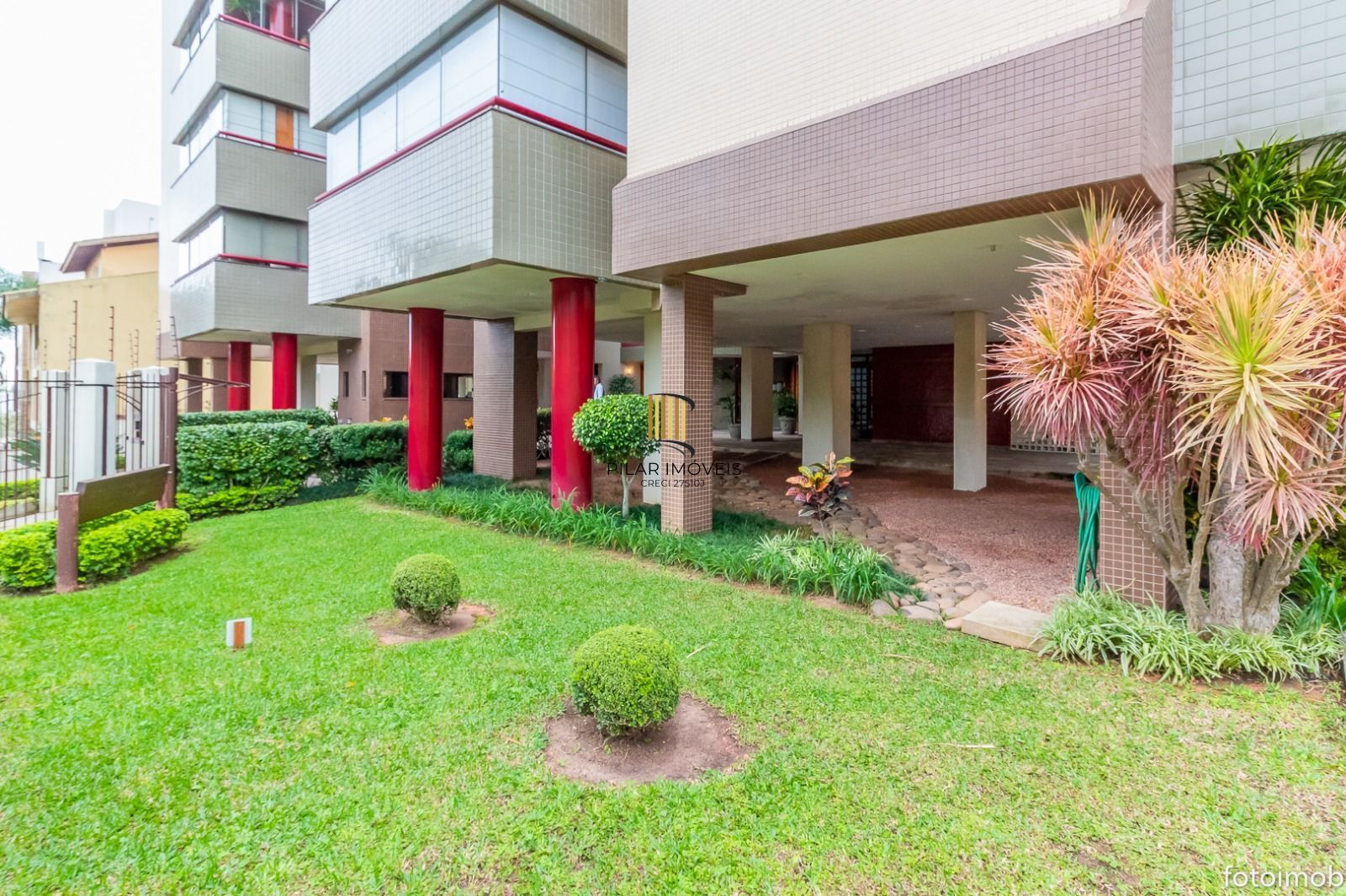 Apartamento 3 dormitórios no bairro Menino Deus