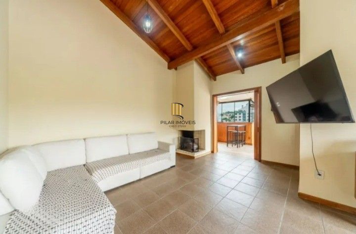 Cobertura 3 dormitórios no bairro Chácara das Pedras