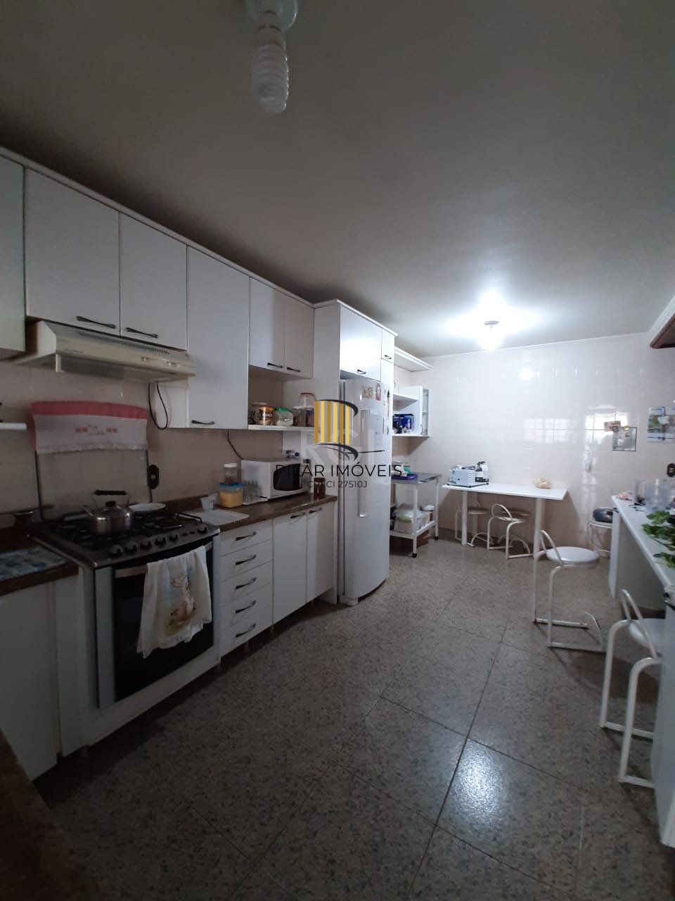 Casa para Venda - 262.02m², 3 dormitórios, sendo 1 suites, 6 vagas - Auxiliadora