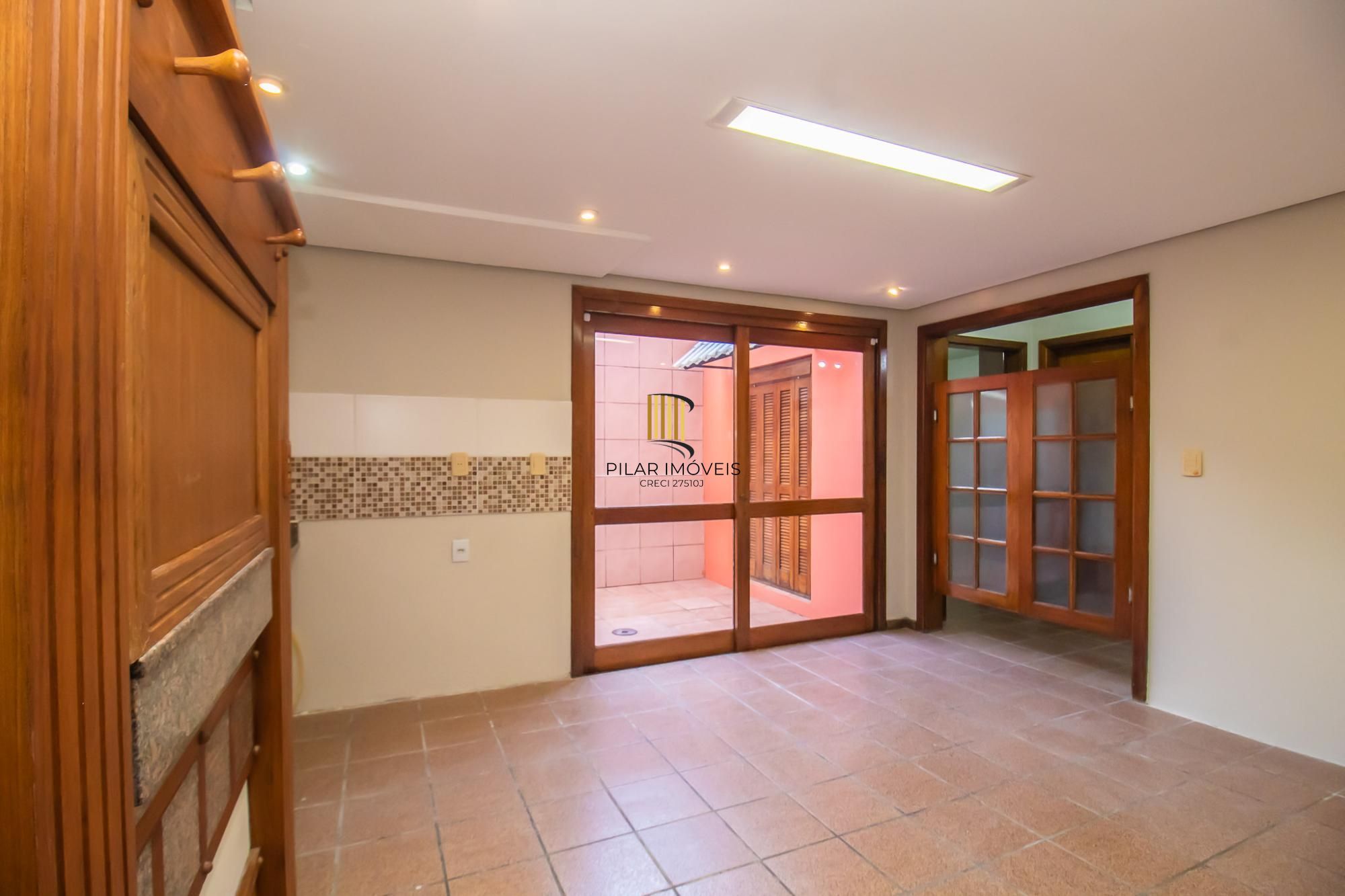 Casa de Condomínio 3 dormitórios no bairro Menino Deus