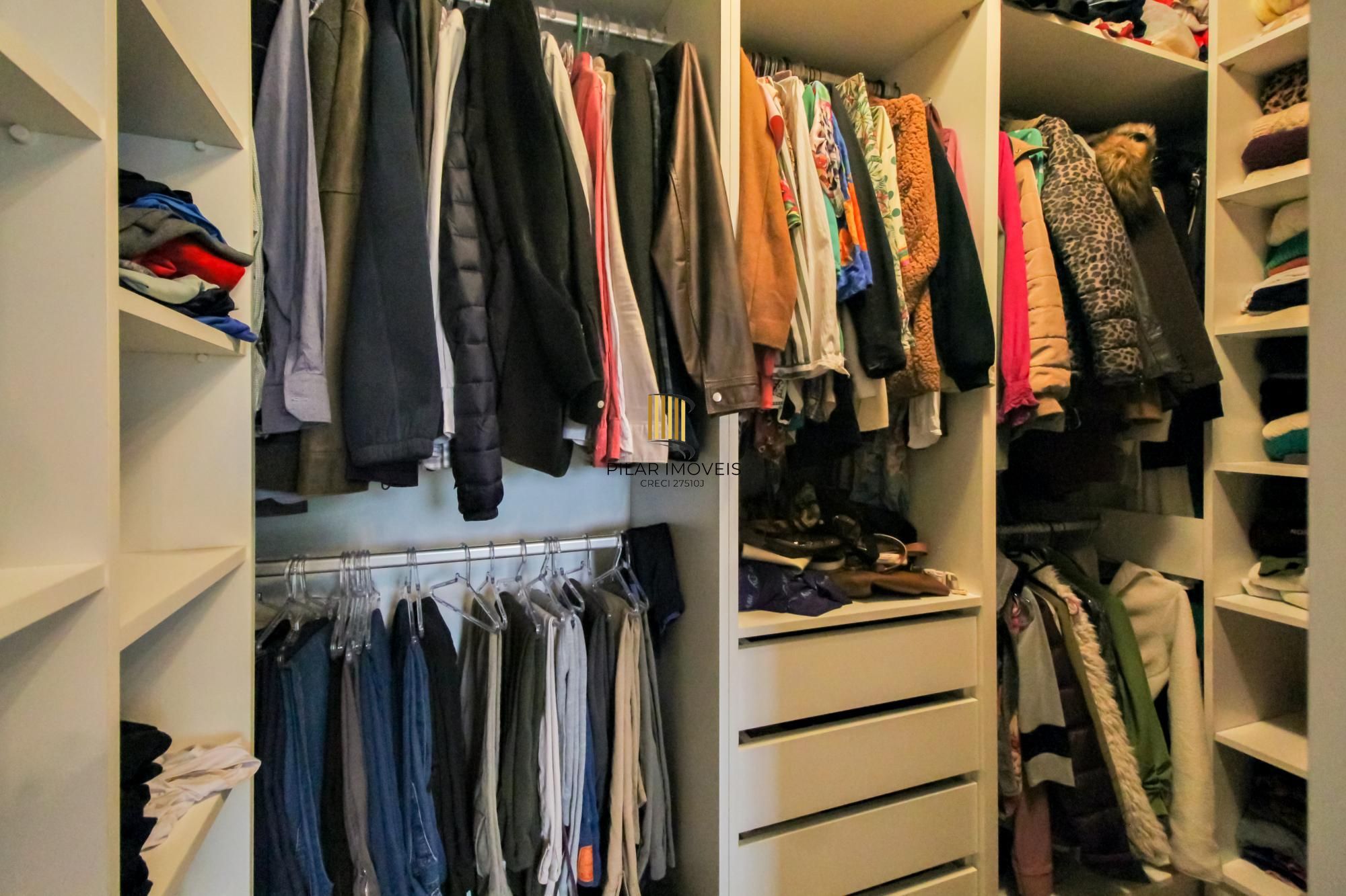 Apartamento 3 dormitórios no bairro Menino Deus