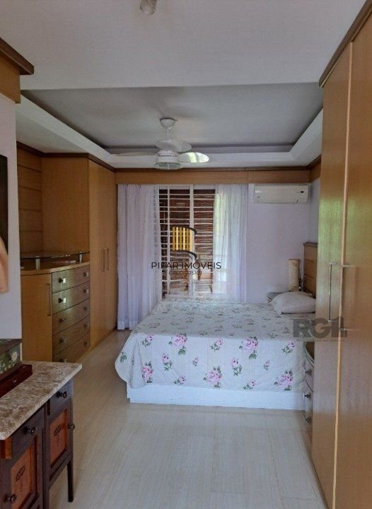 Casa 3 dormitórios no bairro Espírito Santo