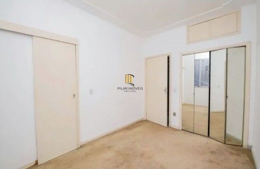 apartamento com três quartos no bairro Farroupilha