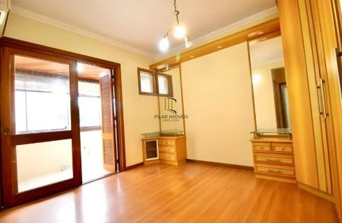 Apartamento 3 dormitórios no bairro Menino Deus