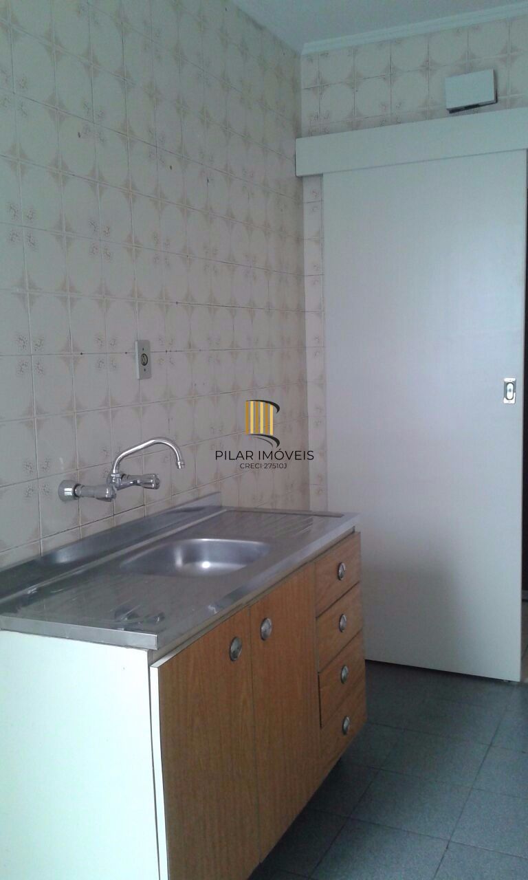Apartamento para Venda - 72m², 2 dormitórios, 1 vaga - Petrópolis