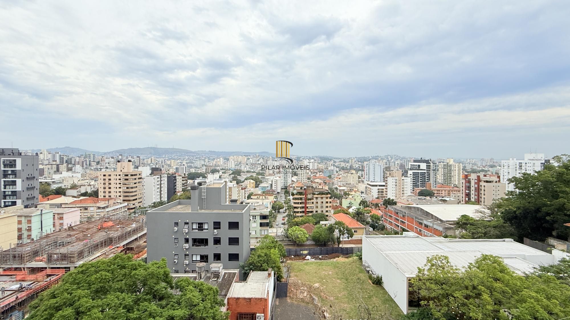 Apartamento 4 dormitórios no bairro Rio Branco