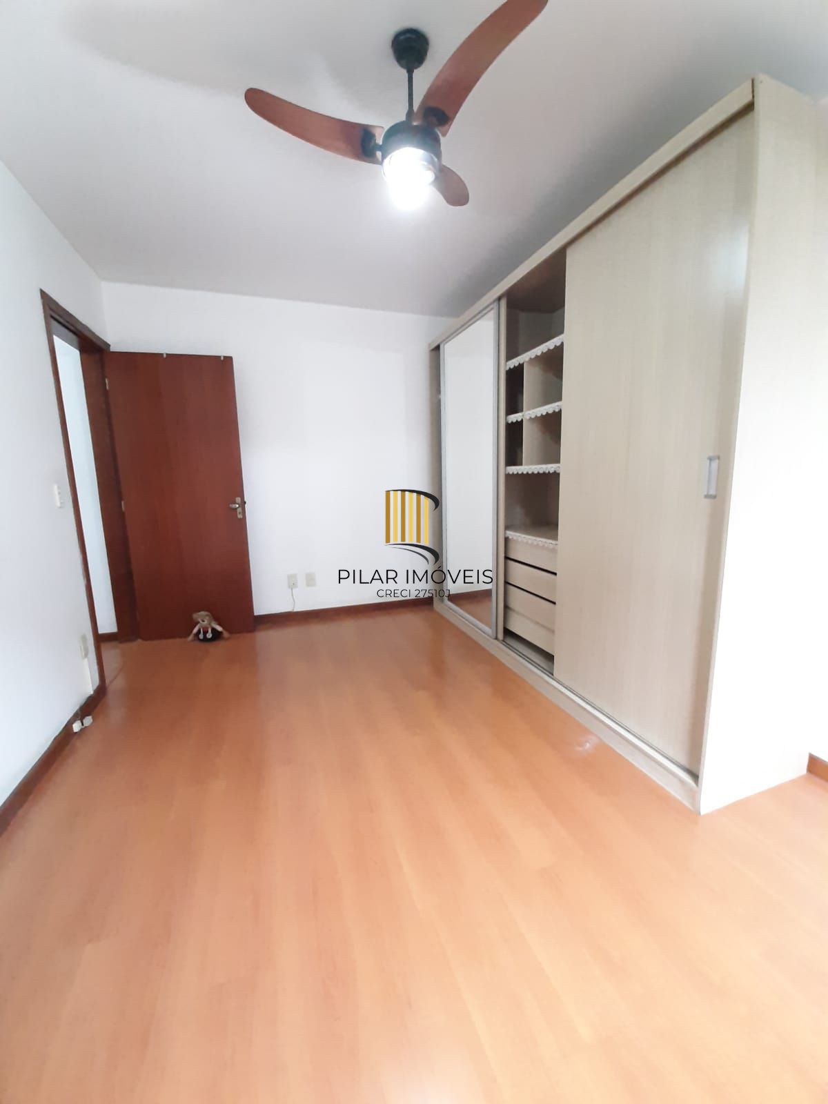Apartamento de 2 Dormitórios para Vender no Centro Histórico