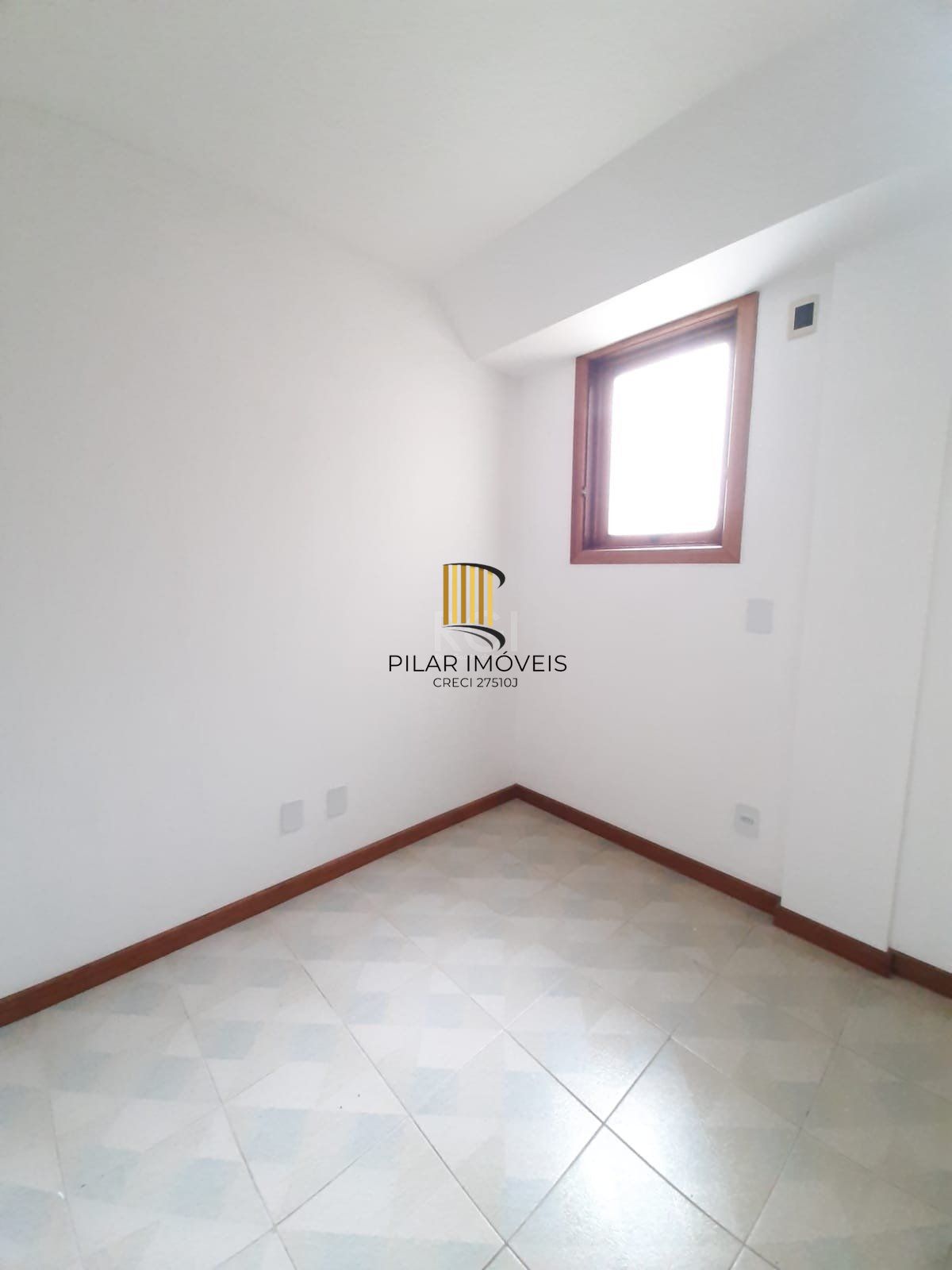 Apartamento para Venda - 181.63m², 3 dormitórios, sendo 1 suites, 2 vagas - Menino Deus