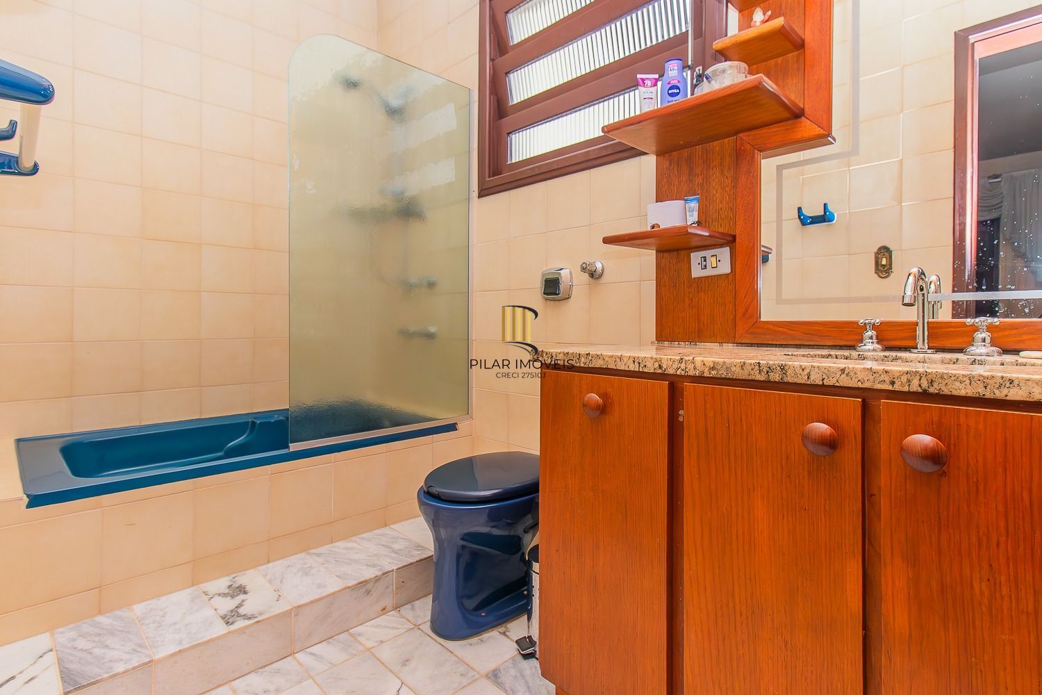 Casa 4 dormitórios no bairro Vila João Pessoa