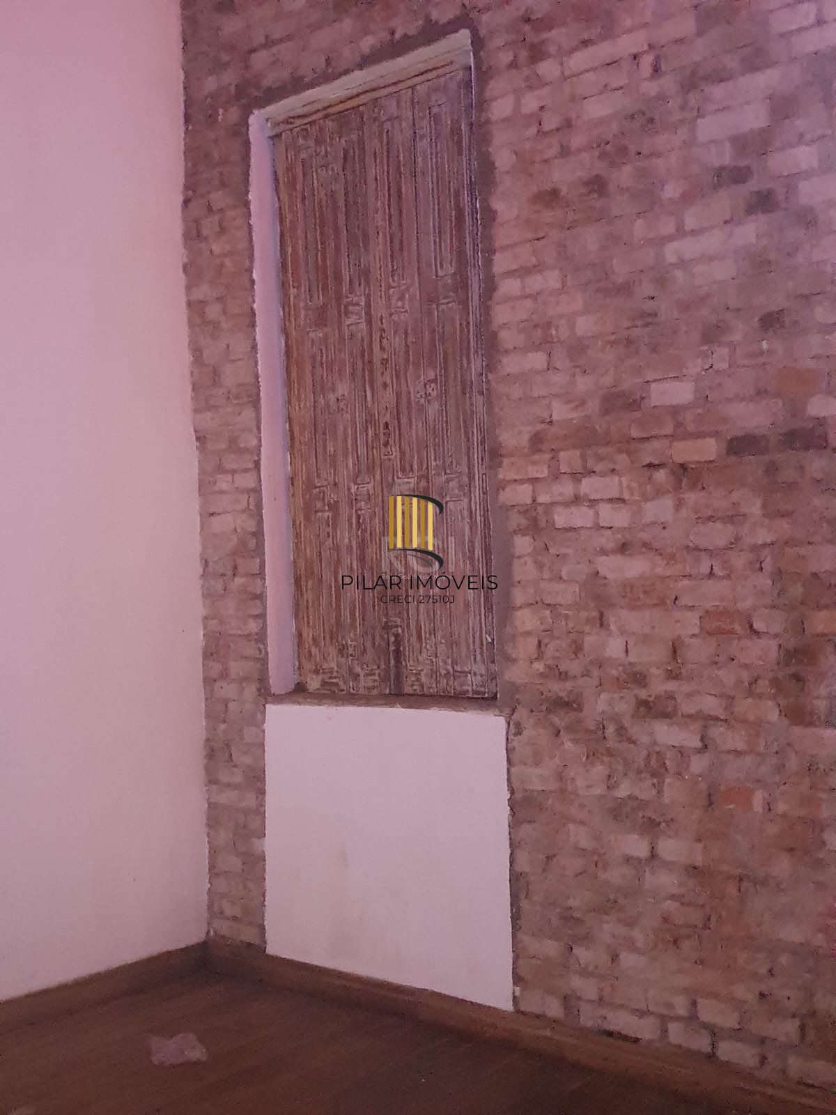 Casa para Venda - 242m², 3 dormitórios, 1 vaga - Cidade Baixa