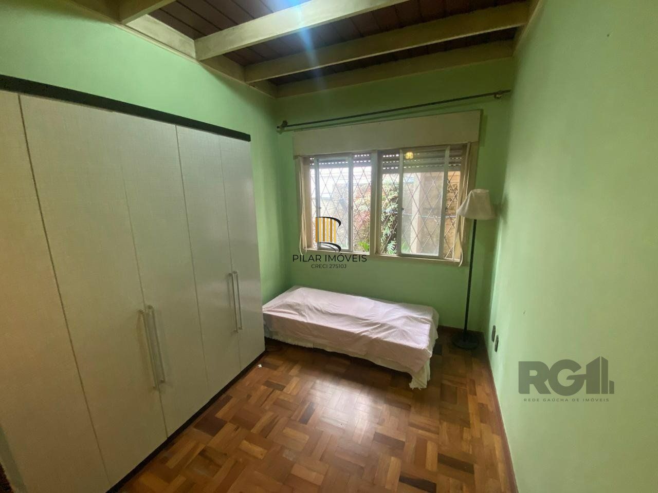 Casa 3 dormitórios no bairro Partenon