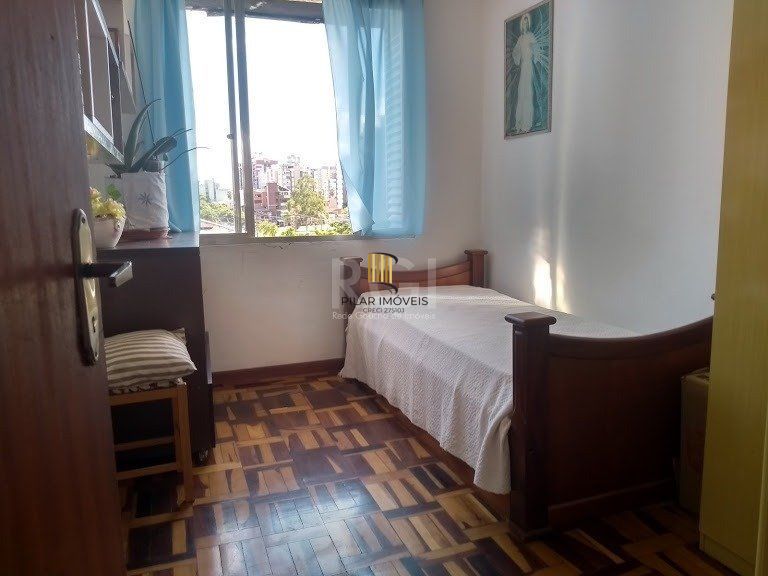Apartamento para Venda - 88.61m², 4 dormitórios, 1 vaga - Menino Deus