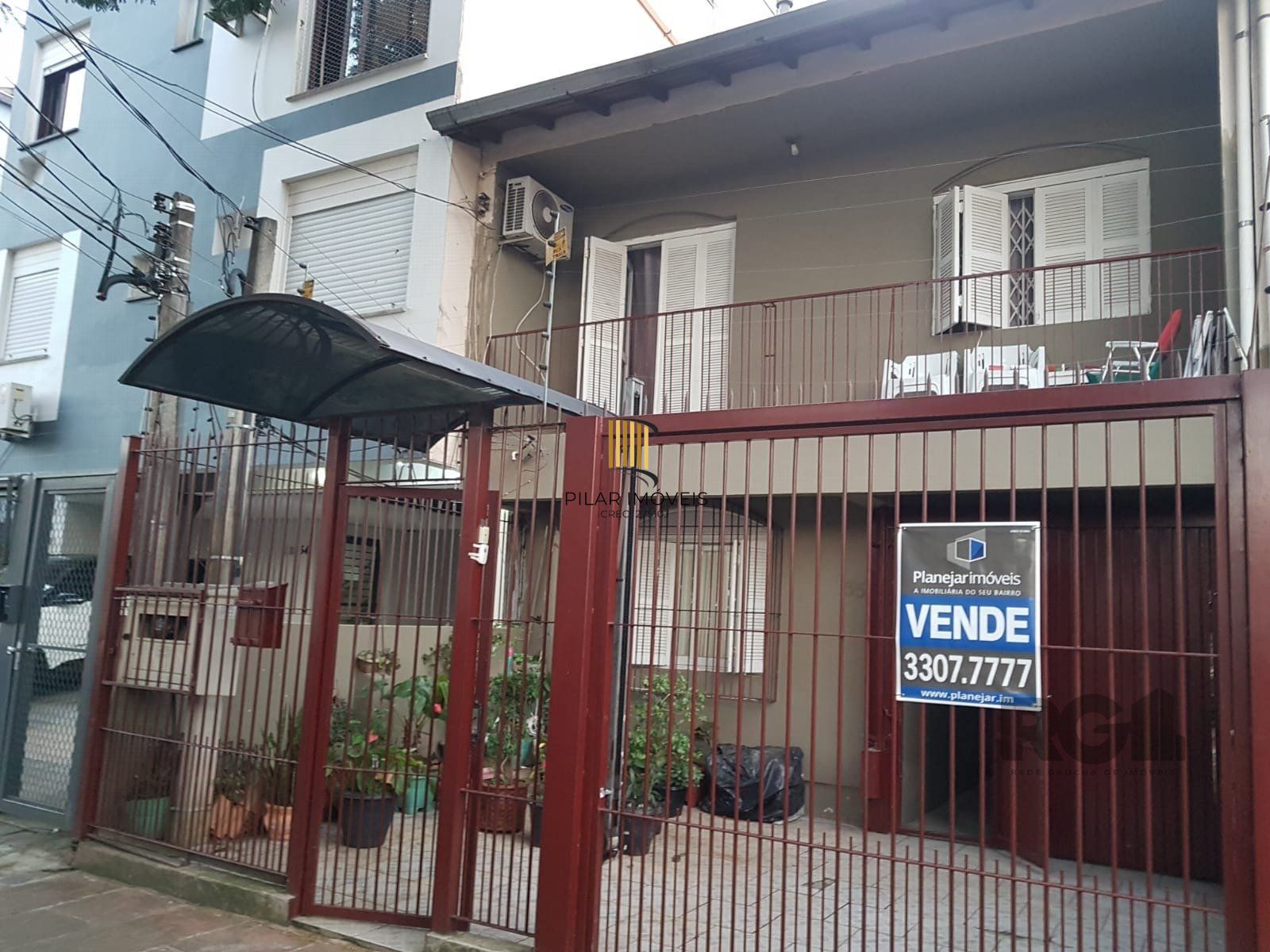 CASA 4 DORMITORIOS SANTANA