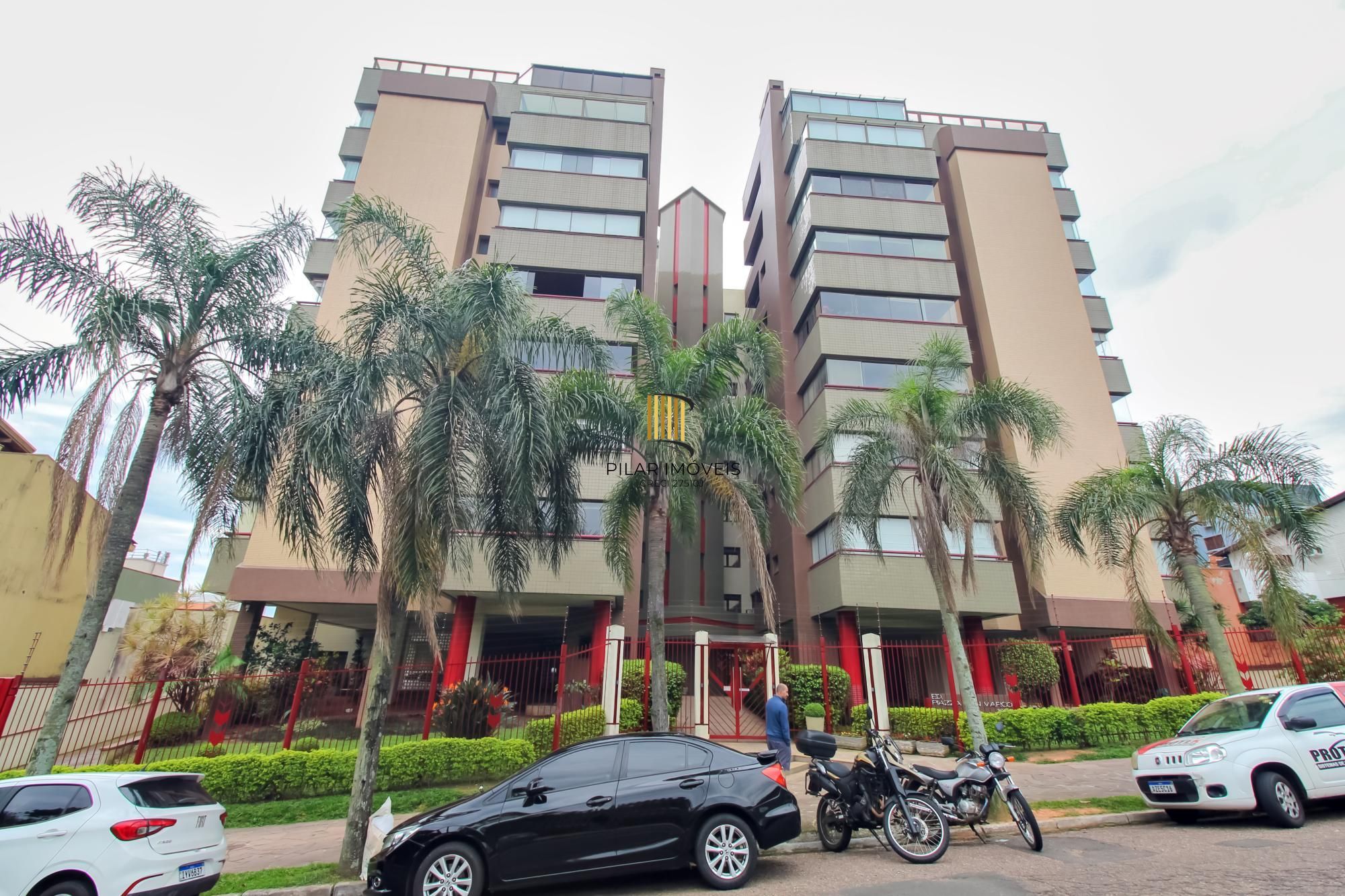 Apartamento 3 dormitórios no bairro Menino Deus