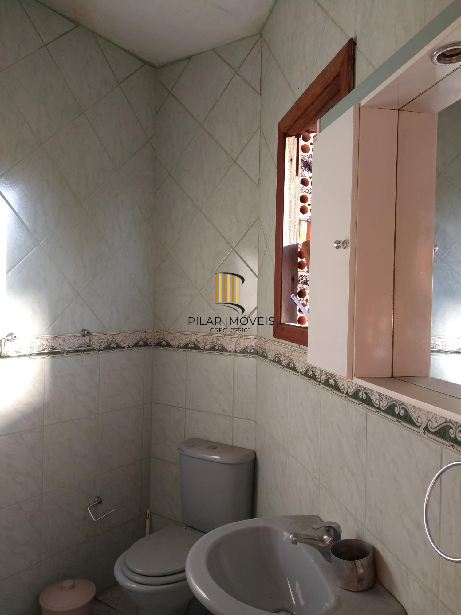 Predio para Venda - 291m², 3 dormitórios, sendo 2 suites, 1 vaga - Partenon