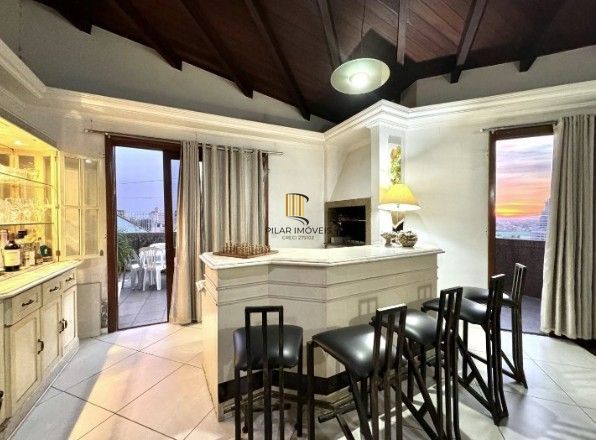 Cobertura 3 dormitórios no bairro Centro