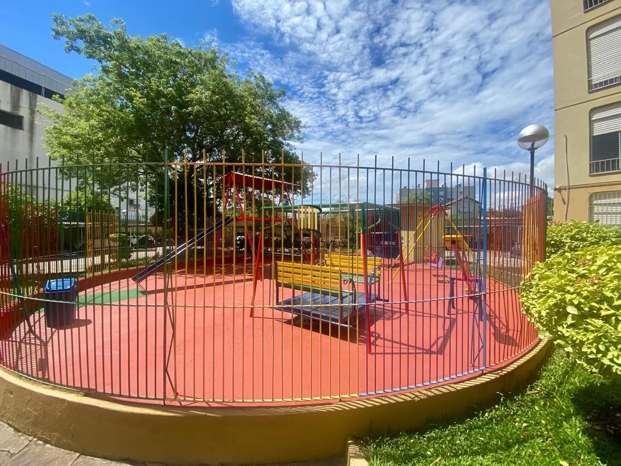 Apartamento 2 dormitórios no bairro Tristeza