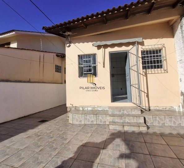 Casa 2 dormitórios no bairro Santo Antônio