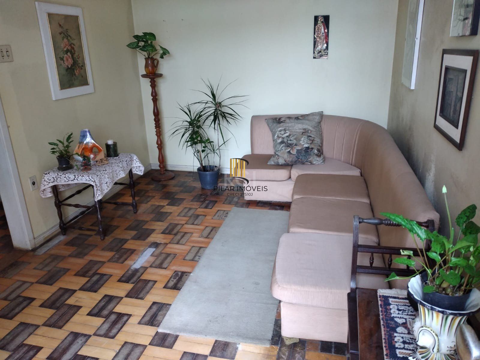 Casa para Venda - 85m², 3 dormitórios, 1 vaga - Petrópolis