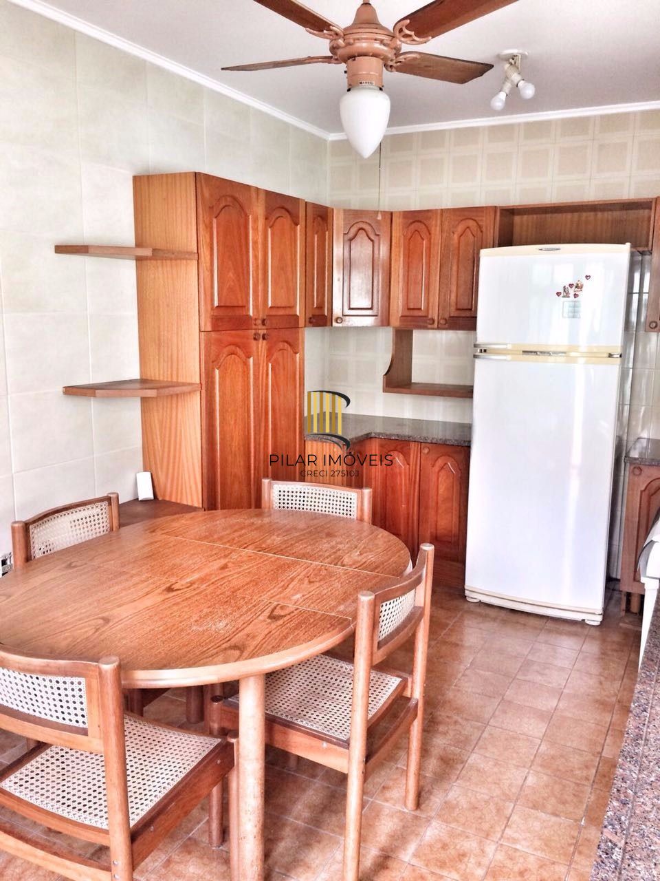 Casa para Venda - 293m², 3 dormitórios, sendo 1 suites, 4 vagas - Partenon
