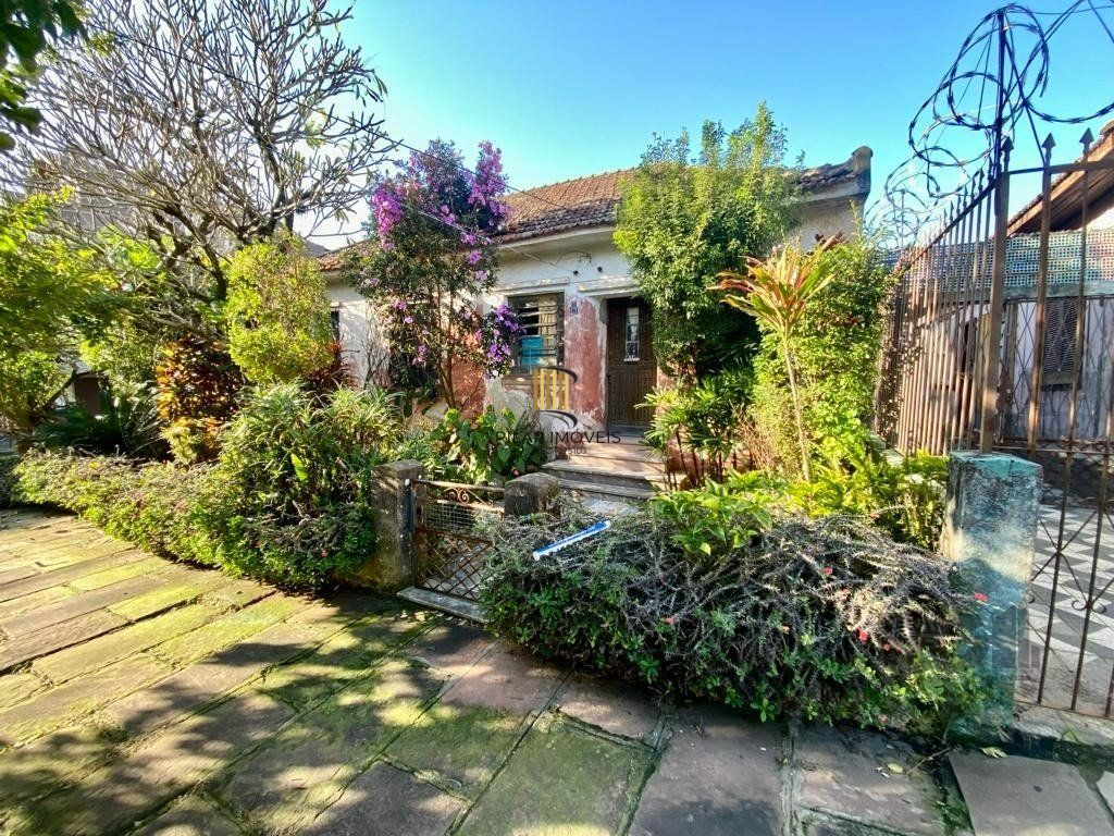 Casa 6 dormitórios no bairro Santana - Pilar Imóveis