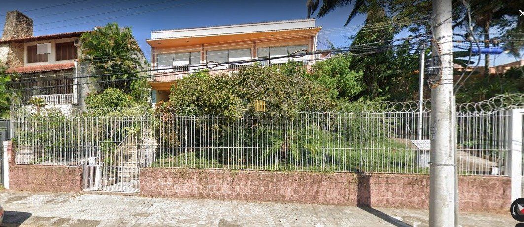 Casa para Venda - 243m², 3 dormitórios, 5 vagas - Medianeira - Pilar Imóveis