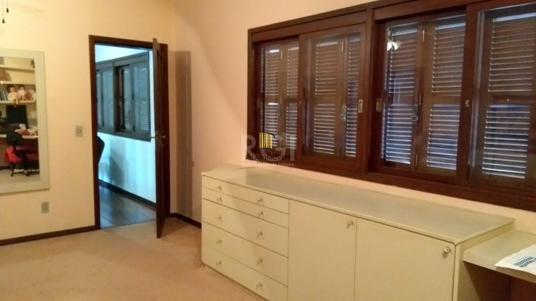 Casa para Venda - 564.87m², 4 dormitórios, sendo 2 suites, 2 vagas - Vila Assunção