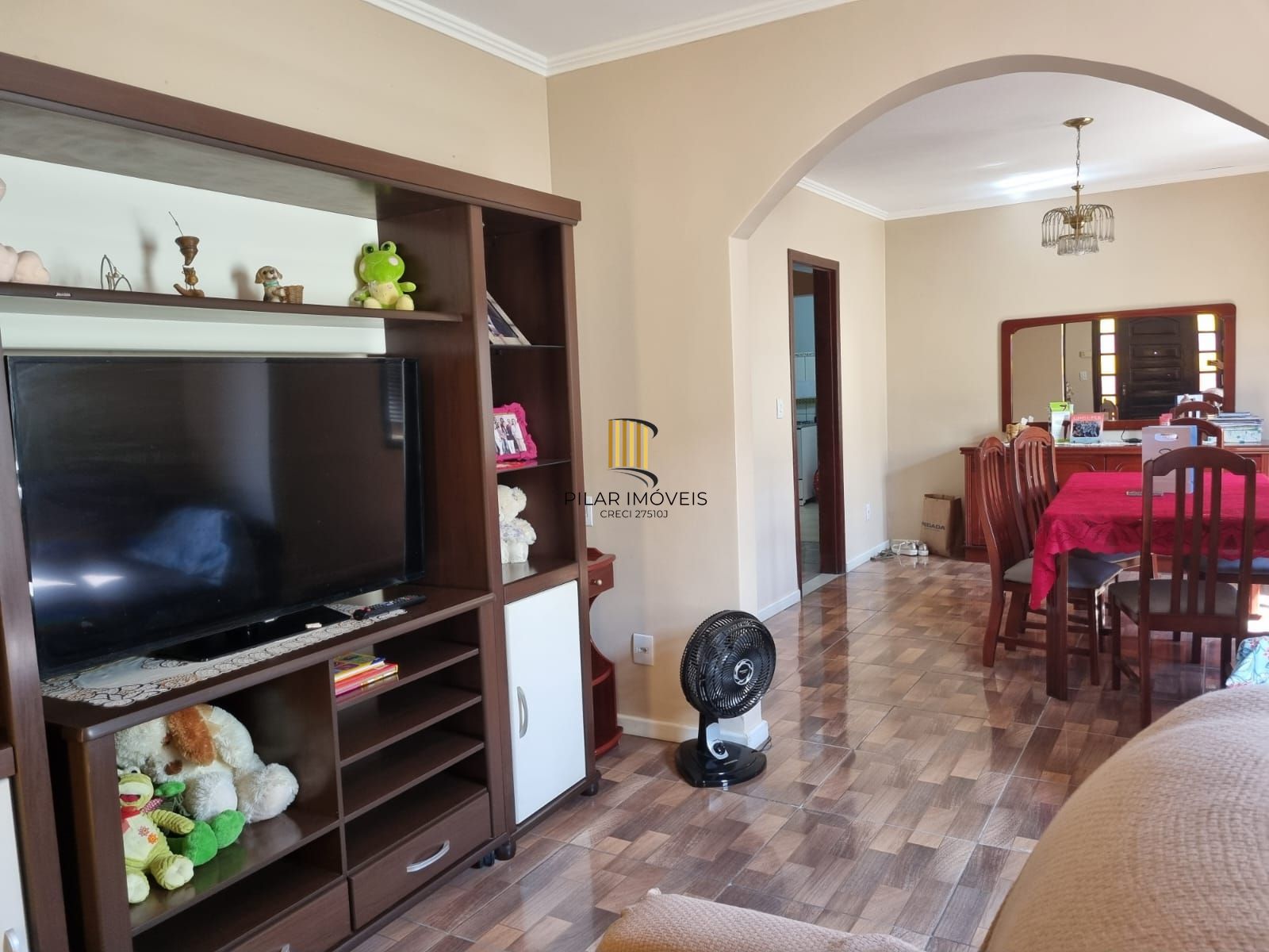 Casa 5 dormitórios no bairro Partenon