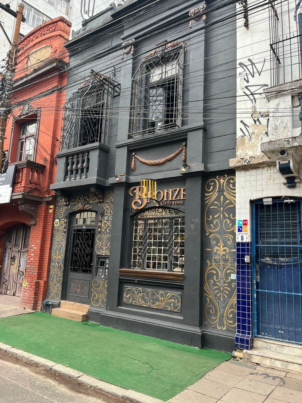 Casa para Venda - 242m², 3 dormitórios, 1 vaga - Cidade Baixa