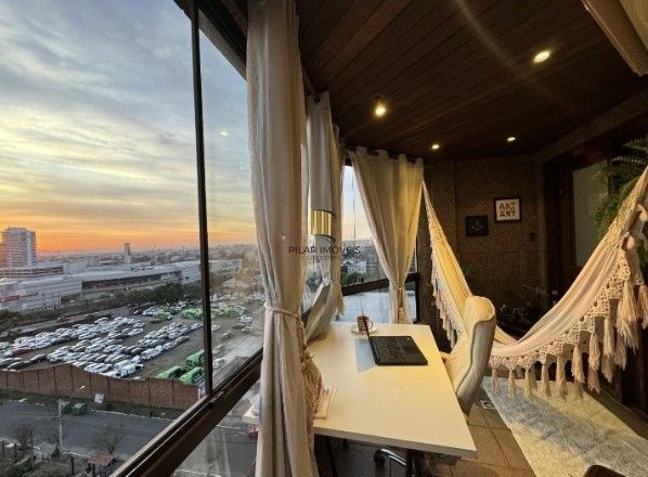 Cobertura 3 dormitórios no bairro Centro