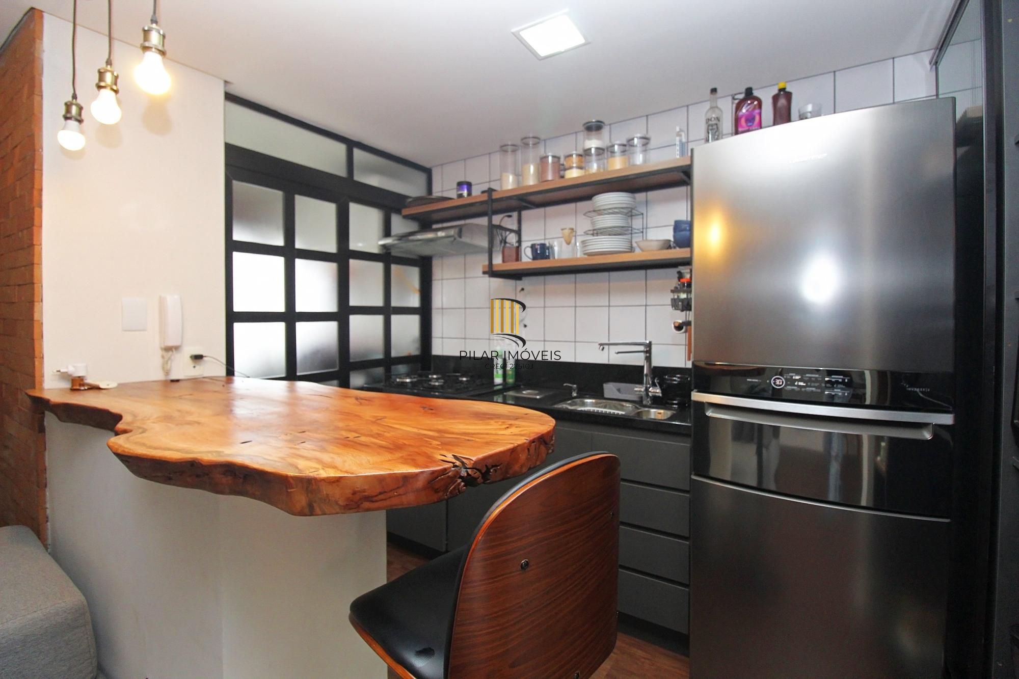Apartamento para Venda - 47.91m², 1 dormitório, 1 vaga - Petrópolis