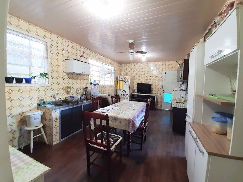 Casa para Venda - 184m², 4 dormitórios, sendo 1 suites, 5 vagas - Cavalhada