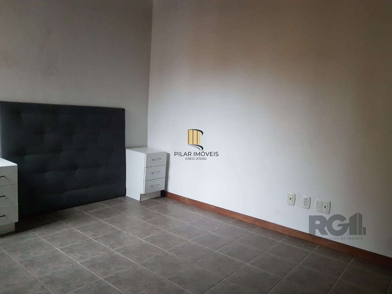 Casa de Condomínio 3 dormitórios no bairro Partenon