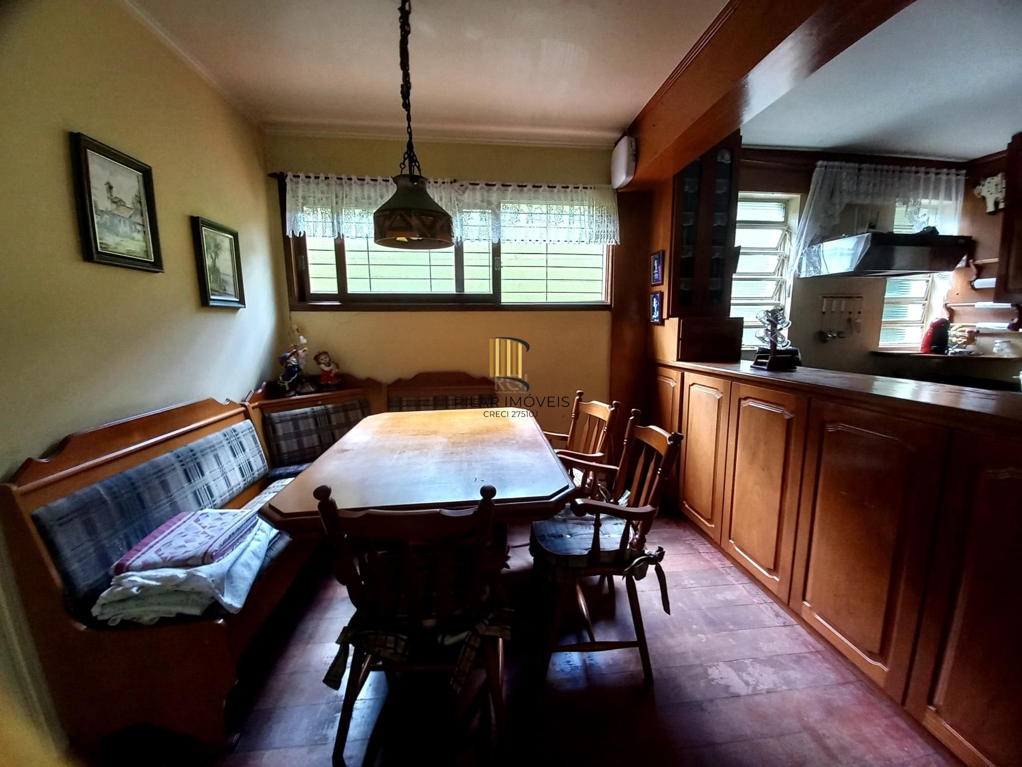 Casa para Venda - 300m², 4 dormitórios, sendo 1 suites, 2 vagas - Santana