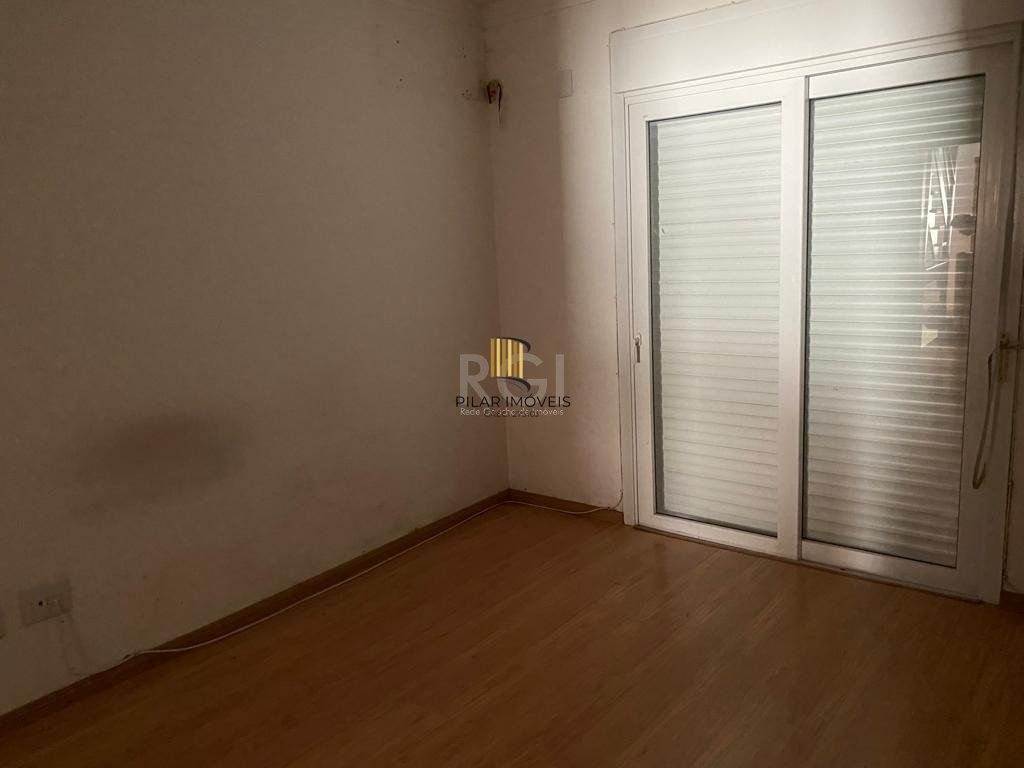 Casa 3 dormitórios no bairro Hípica