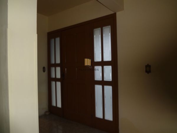 Casa para Venda - 190m², 3 dormitórios, sendo 1 suites, 1 vaga - Partenon
