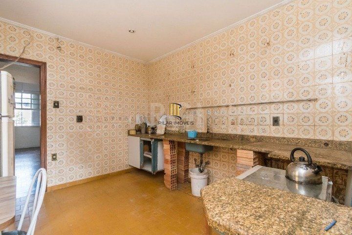 Casa para Venda - 240m², 3 dormitórios, sendo 1 suites, 3 vagas - Santana