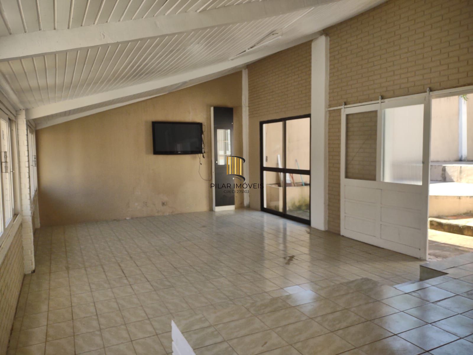 Casa 3 quantos com suíte, espaço gourmet, na Tristeza.