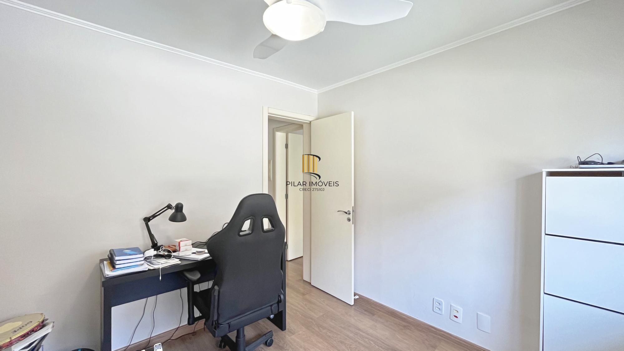 Casa em Condomínio com 3 quartos e 216m² à venda em Teresópolis, Porto Alegre.