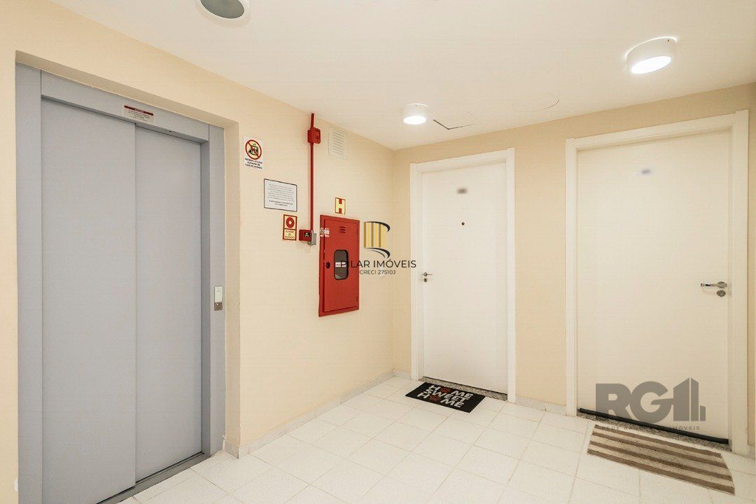Apartamento  com 2 quartos e 1 banheiro no total