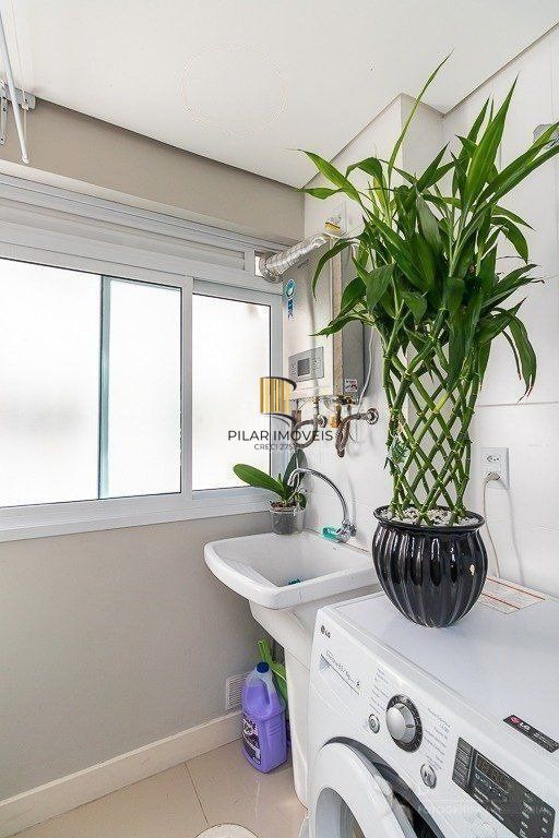 Apartamento para Venda - 69m², 2 dormitórios, sendo 1 suites, 1 vaga - Tristeza