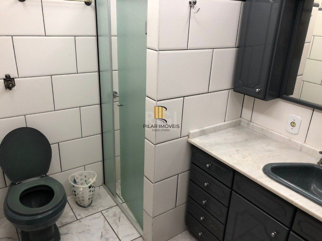 Apartamento para Venda - 77m², 3 dormitórios, Petrópolis
