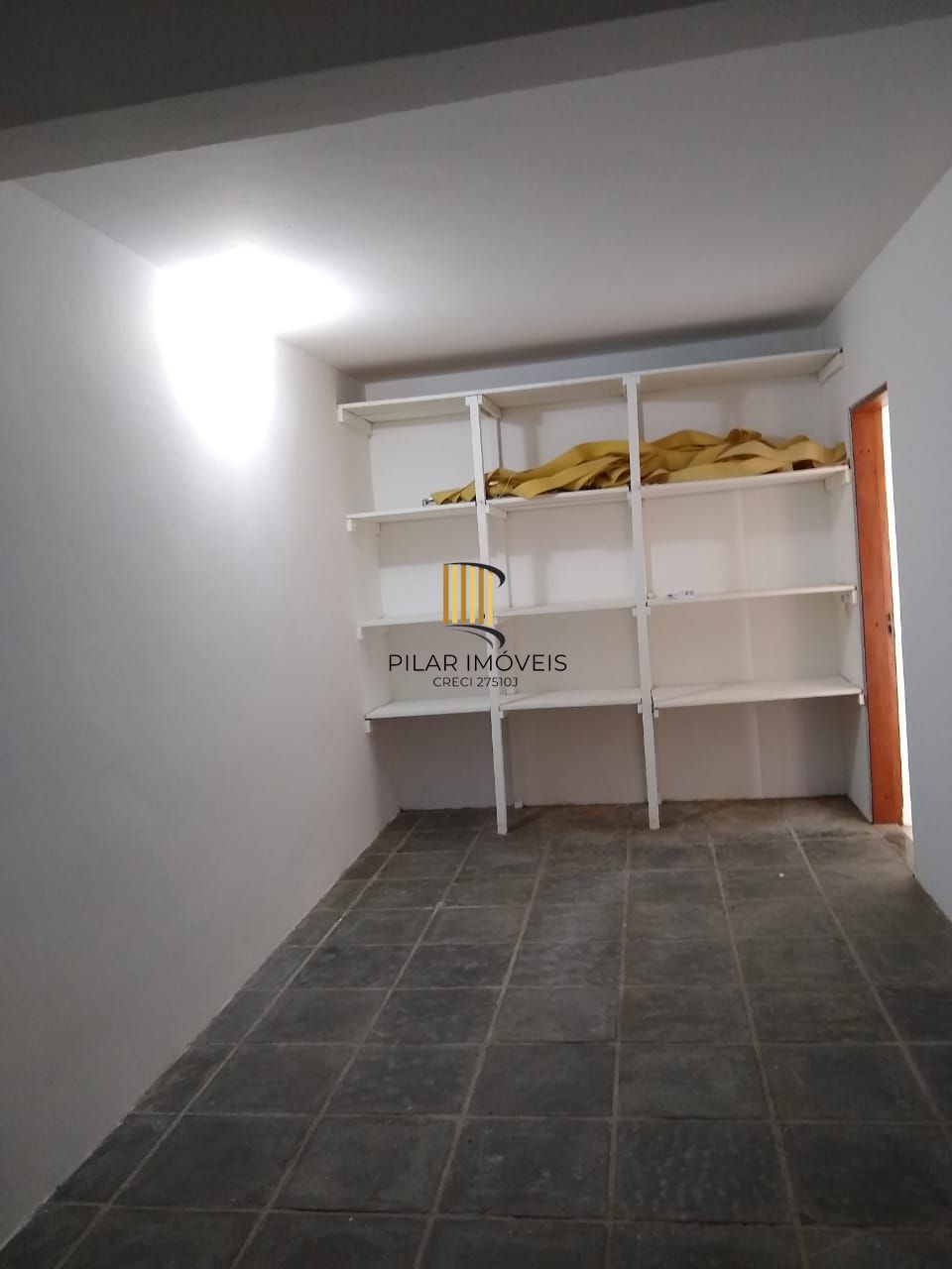 Casa 2 dormitórios no bairro Cristal