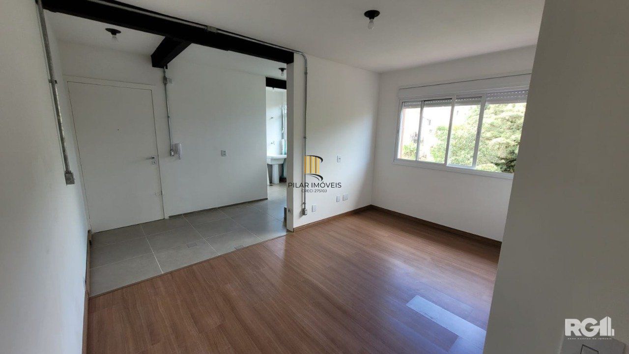 Apartamento com 2 dormitórios, 1 vaga, no bairro Teresópolis, Porto Algre, RS
