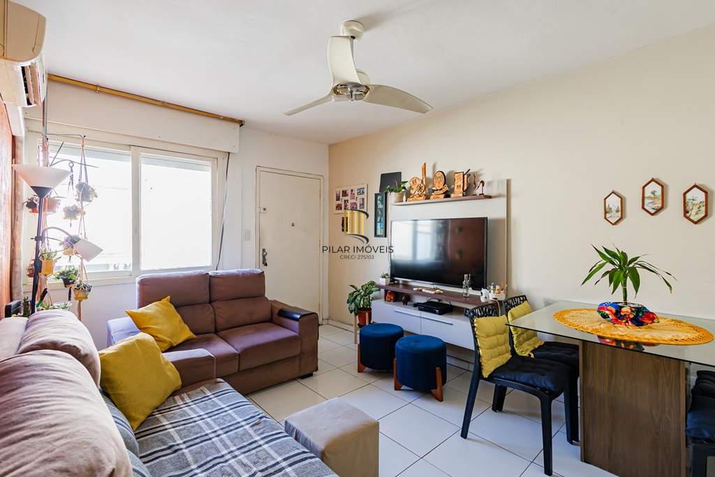 Apartamento 2 dormitórios no bairro Vila Ipiranga