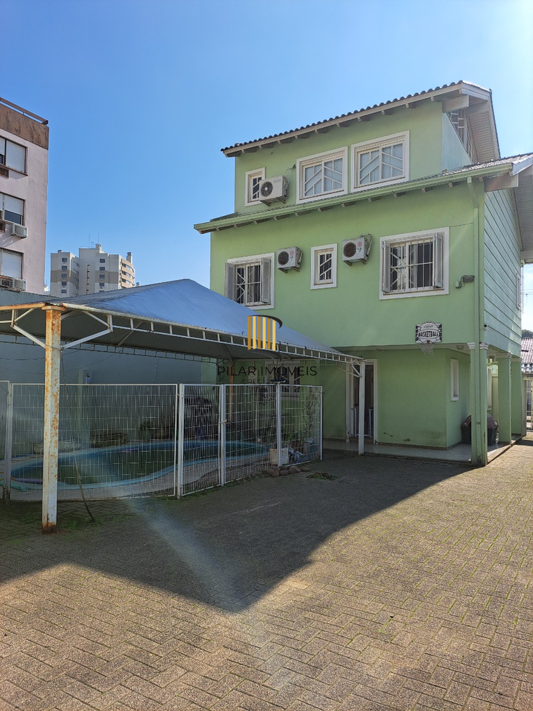 Casa 4 dormitórios no bairro Cristal - Pilar Imóveis