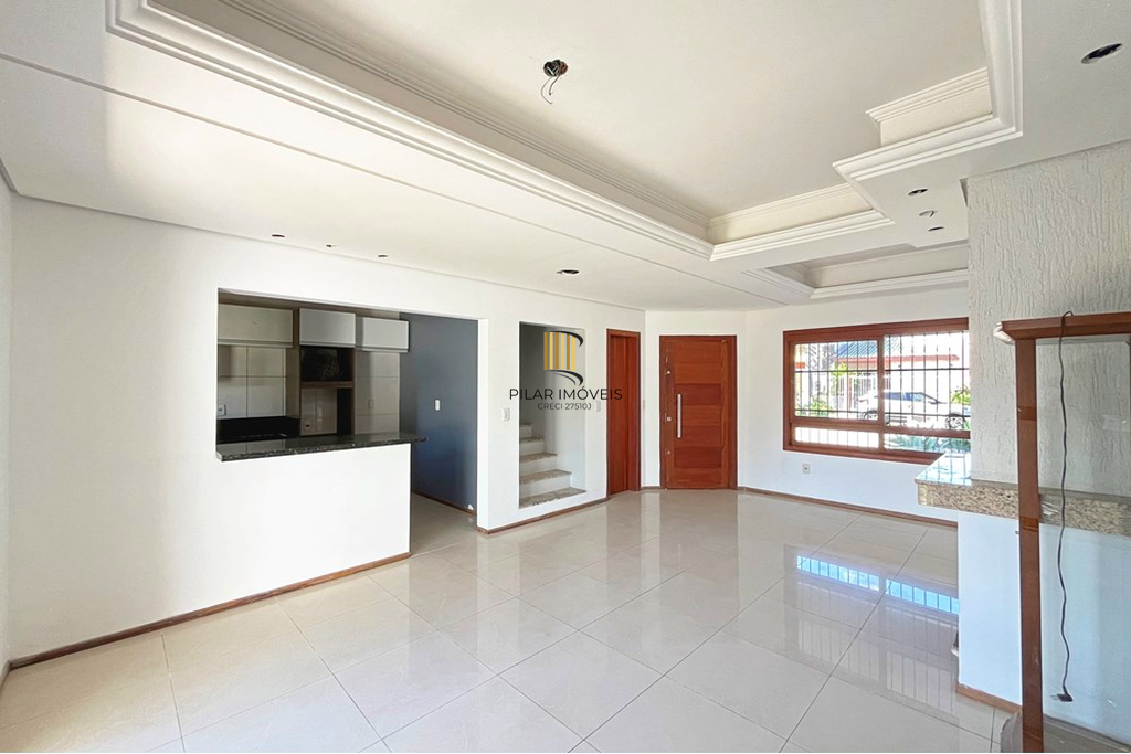 Casa 3 dormitórios no bairro Hípica