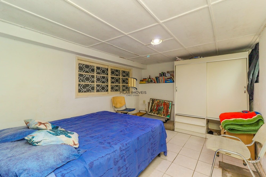 Casa 4 dormitórios no bairro Santo Antônio